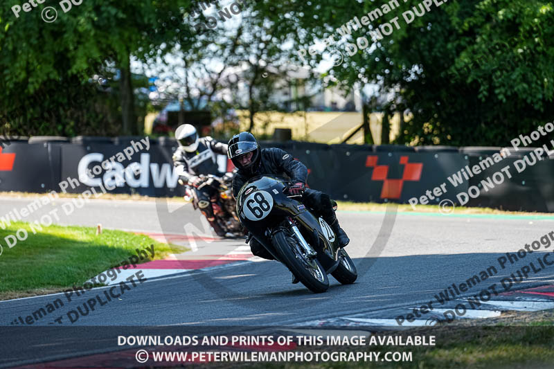 cadwell park;cadwell park photographs;cadwell trackday photographs;enduro digital images;event digital images;eventdigitalimages;peter wileman photography;racing digital images;trackday digital images;trackday photos